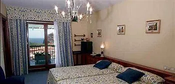 Arresi Guest House Arminza Hotel