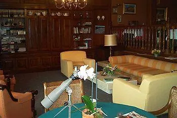 Arresi Guest House Arminza Hotel