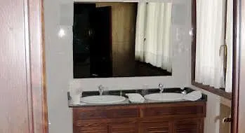 Hotel Arresi Guest House Arminza