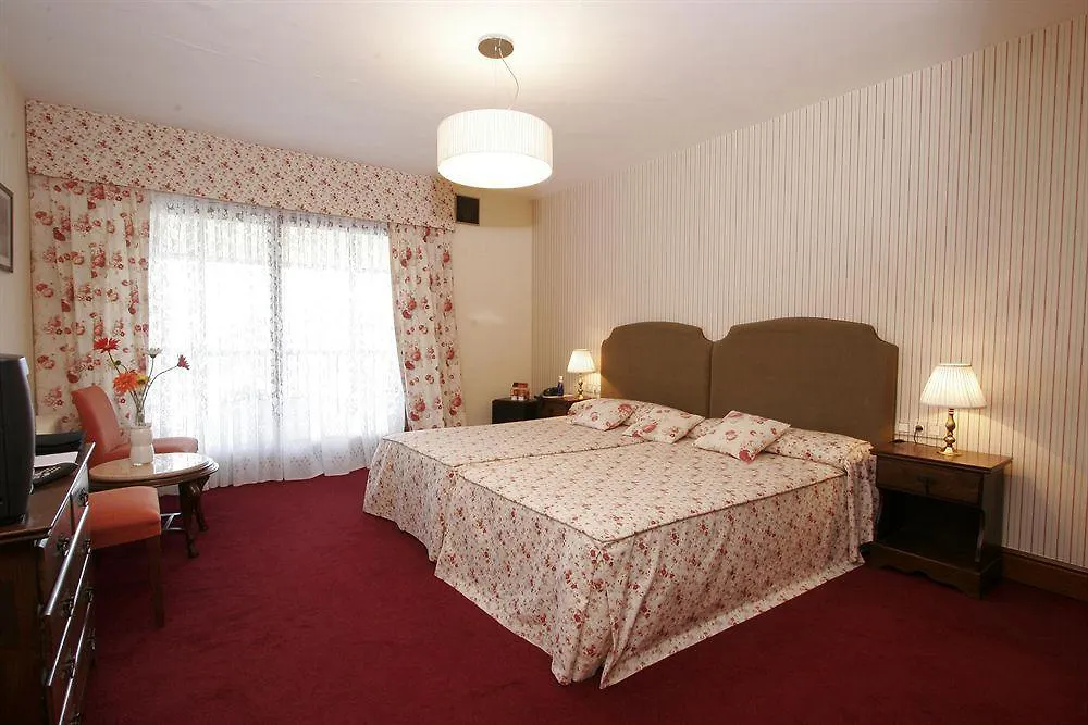 Arresi Guest House Arminza Hotel